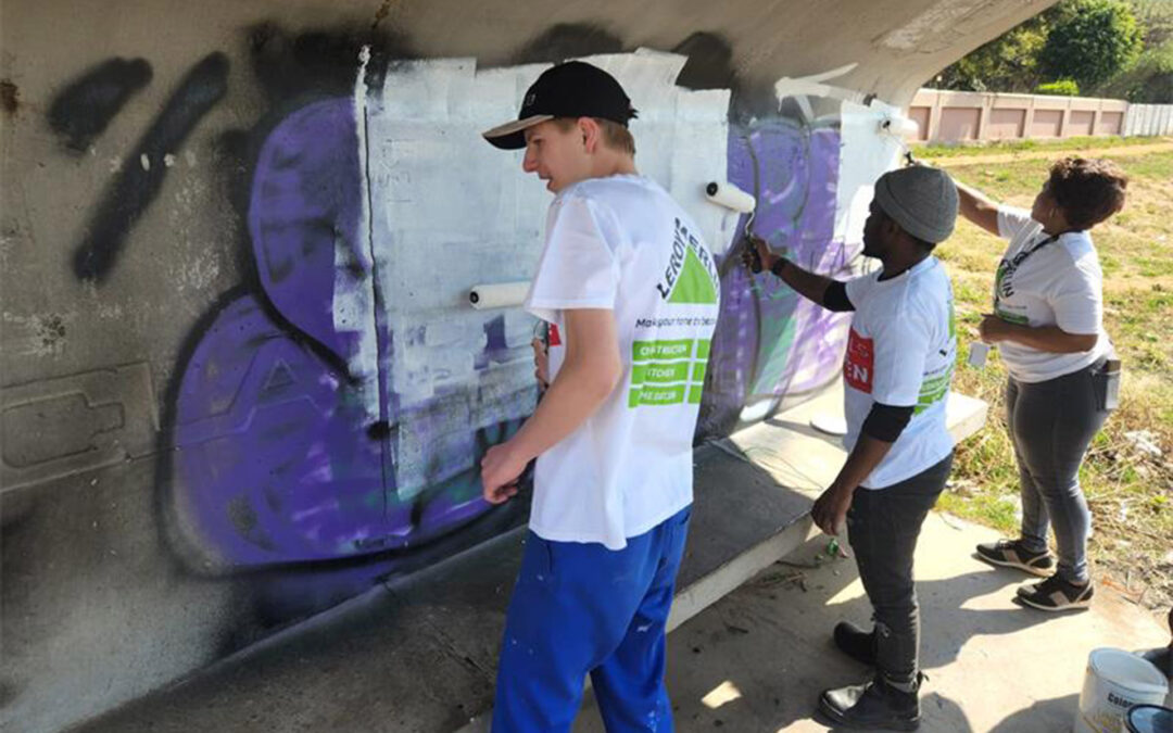 LIFCO and large retailer team up to brighten up main road bus stop